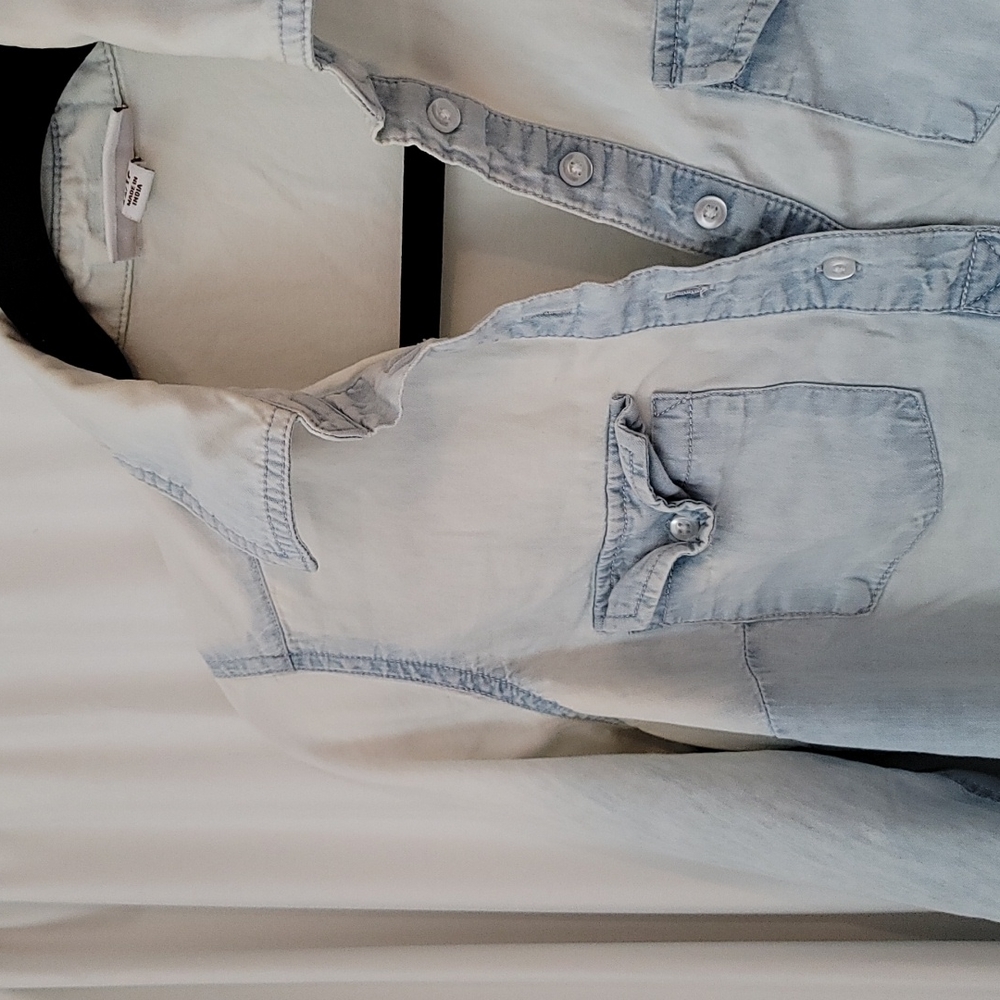 Maternity Chambray Bleach Dye Top - Picture 2 of 4